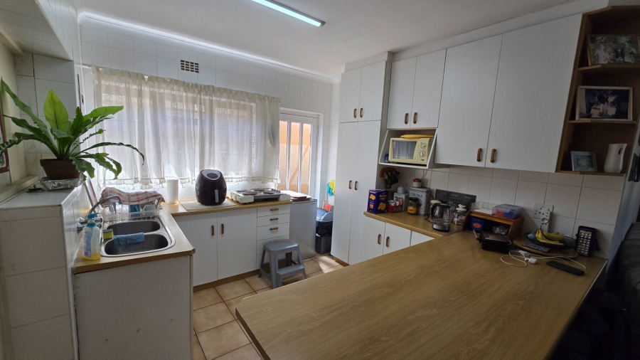 4 Bedroom Property for Sale in Wellway Park Western Cape